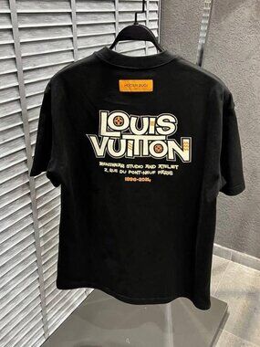 Designer Style Graphic T-shirt - Paris Studio Atelier Print Black Tee